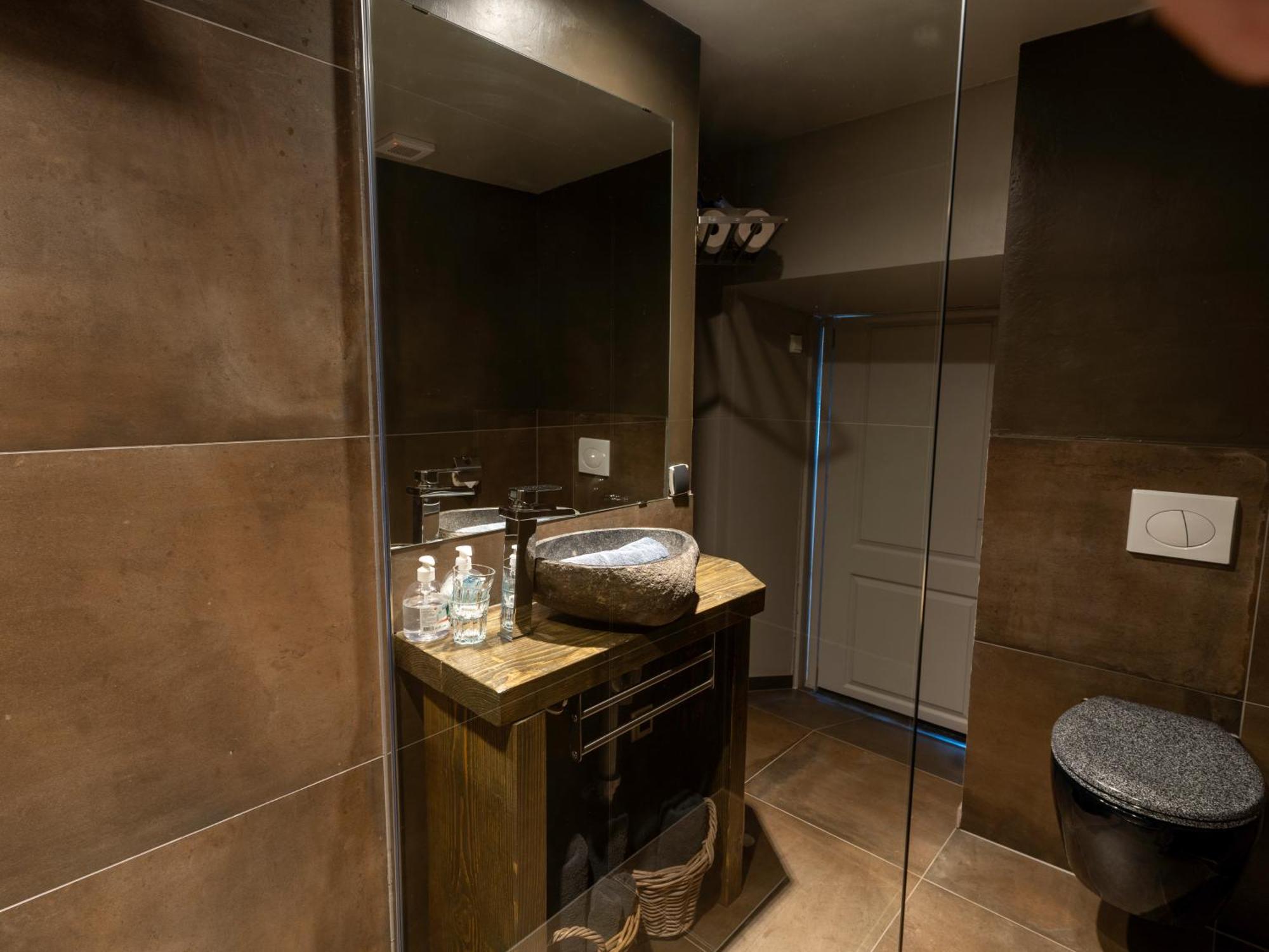 La Vie En Rose Hotel ゴウブー 部屋 写真
